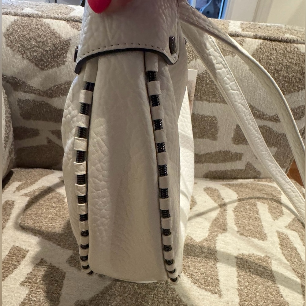 White Leather Crossbody Bag - Picture 4 of 6